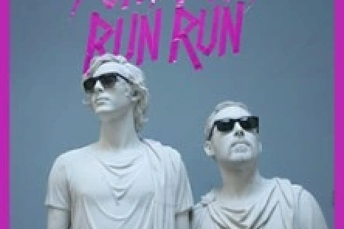 Pony Pony Run Run
