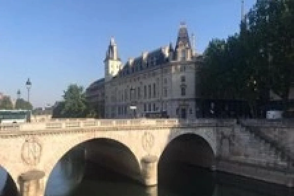 Tribunal de commerce (île de la CITE)