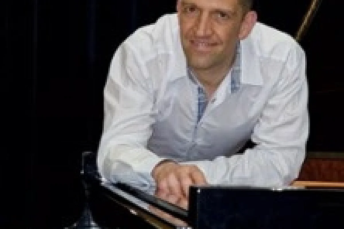 Eric Muller, Piano & Akin Nilphairoana