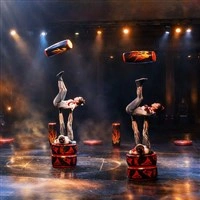 Les Étoiles du cirque de Pékin dans Odyssée