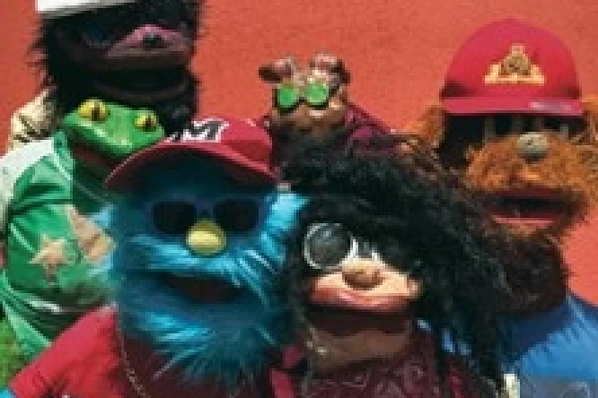Puppetmastaz