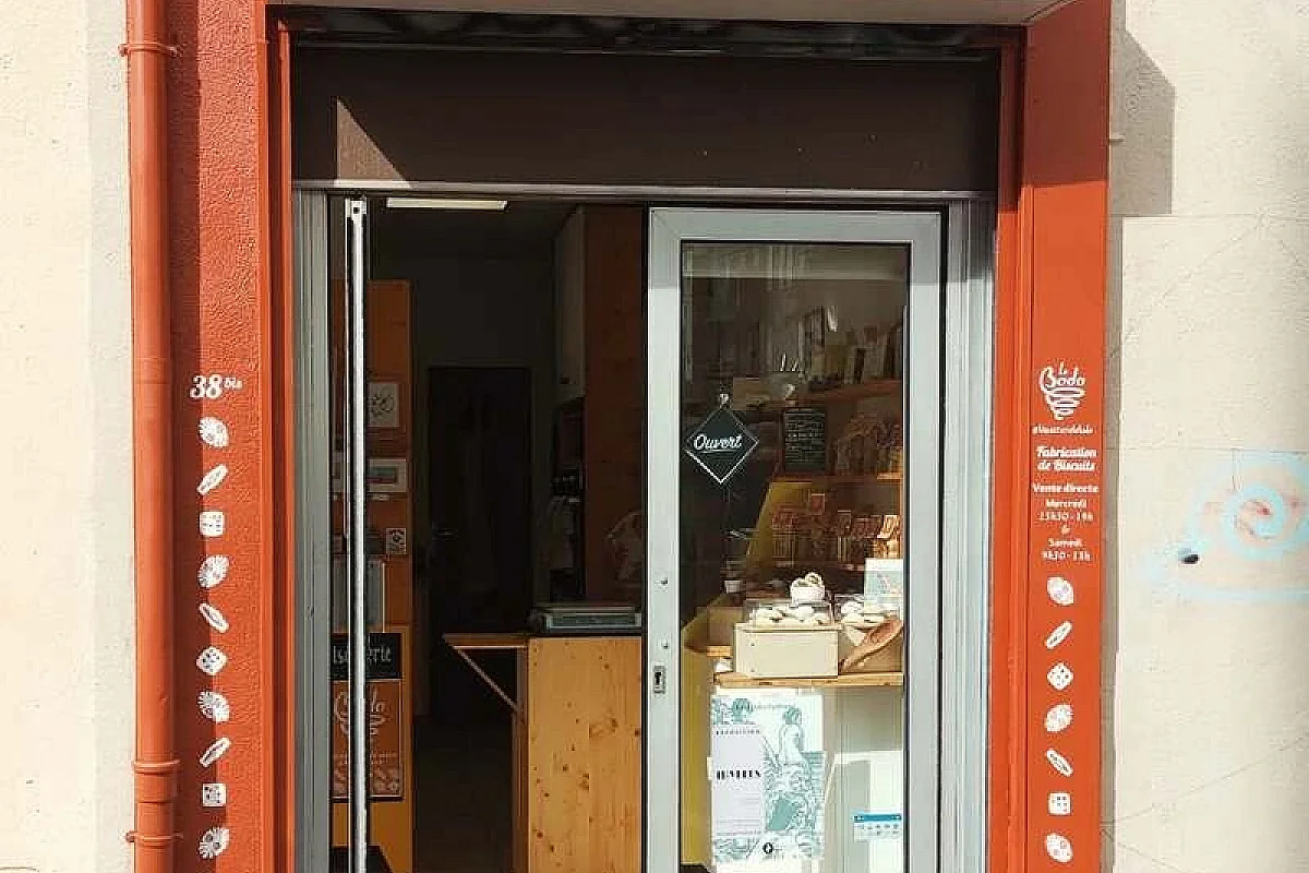 Image 3