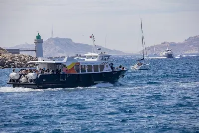 Matinée à l'Estaque avec Yvon : trajet en navette maritime, balade 