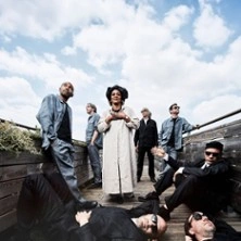 Arat Kilo ft. Mamani Keita & Mike Ladd