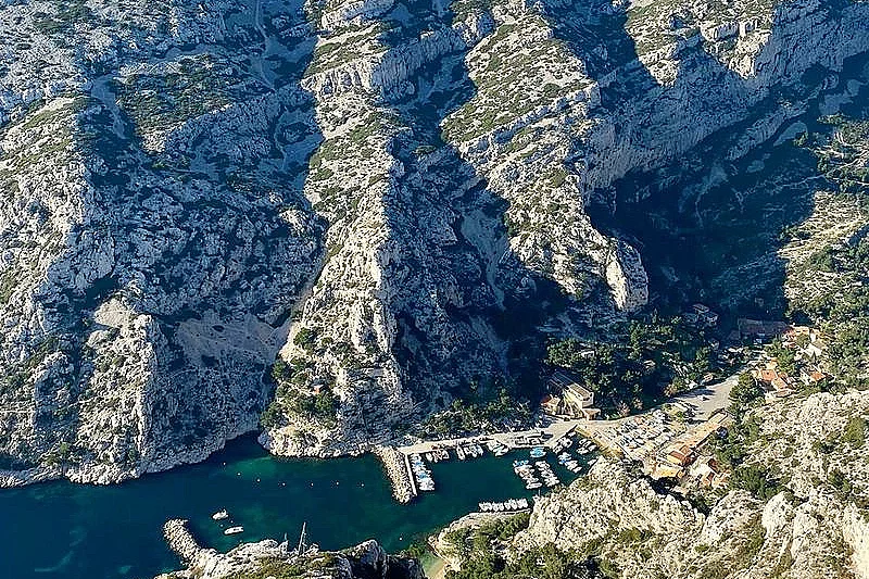 Image 4