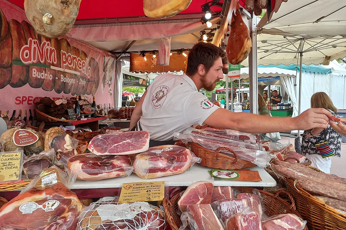 Les Italiennes, marché artisanal et gastronomique