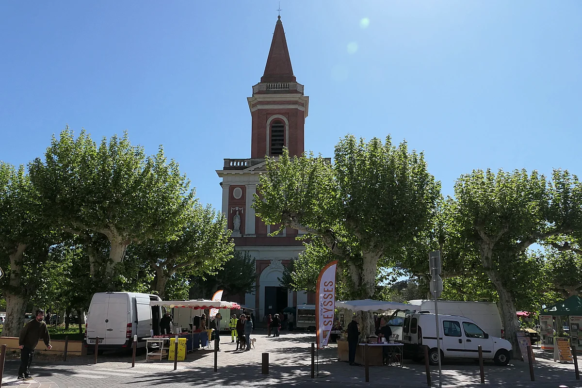 MARCHÉ EN FÊTE : ENSEMBLE POUR OCTOBRE ROSE