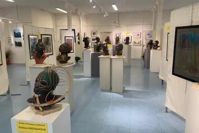 Salon de peinture et sculpture SENEQU'ART