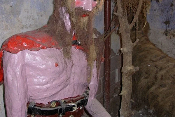 Exposition Franck Barret au Musée du Pays Foyen : art brut