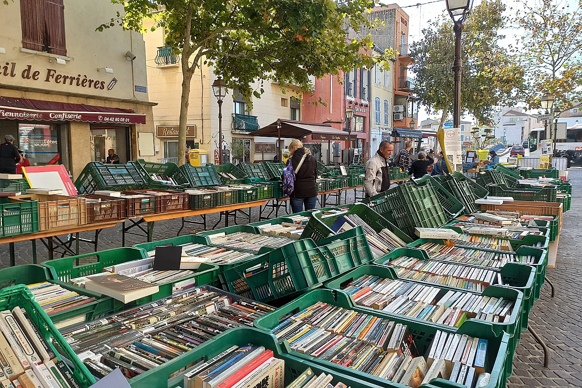 Bourse aux livres et aux instruments