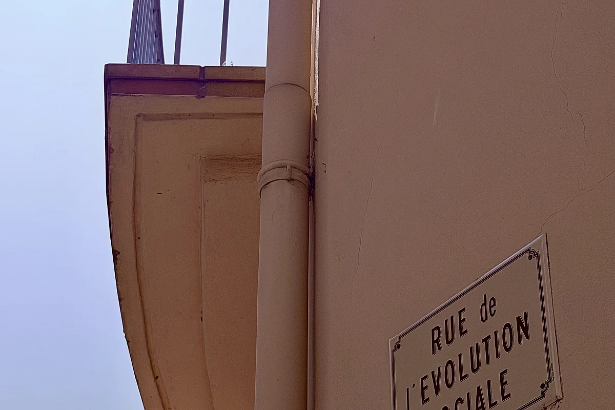 *LES RUES DU BOULOU, GARDIENNES DE MÉMOIRE