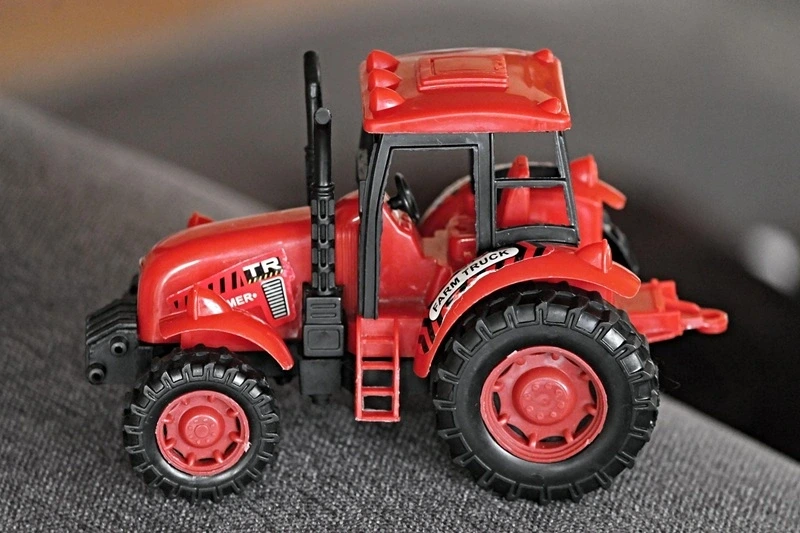 Exposition de miniatures agricoles et travaux publics
