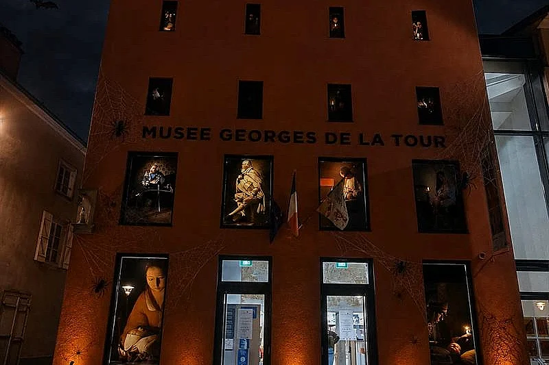 Sorcière es-tu là ?