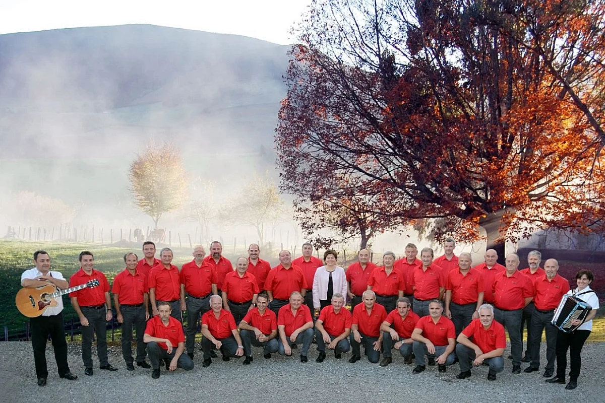 Choeurs basques d'hommes Elgarrekin