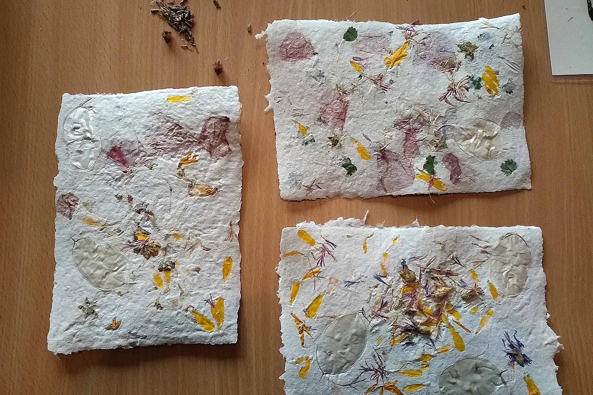 Papier fleuri