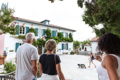 Visite commentée : Sous le soleil qui chante...