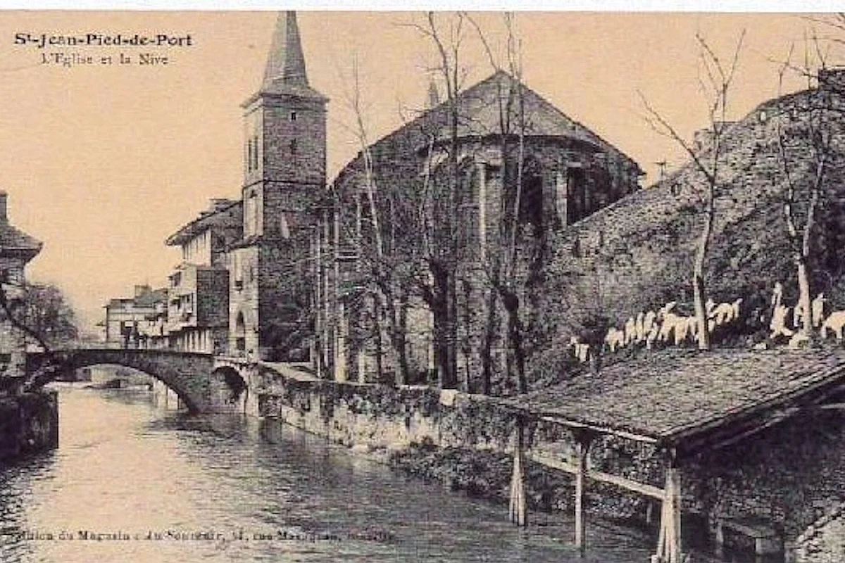 Visite guidée : Raconte moi Saint-Jean-Pied-de-Port "avant/après" : un voyage dans le temps
