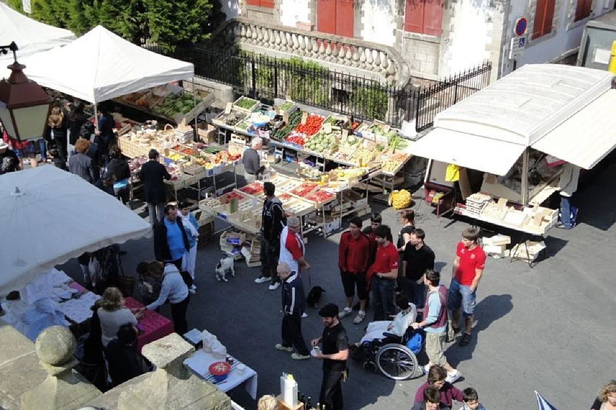 Marché de produits régionaux