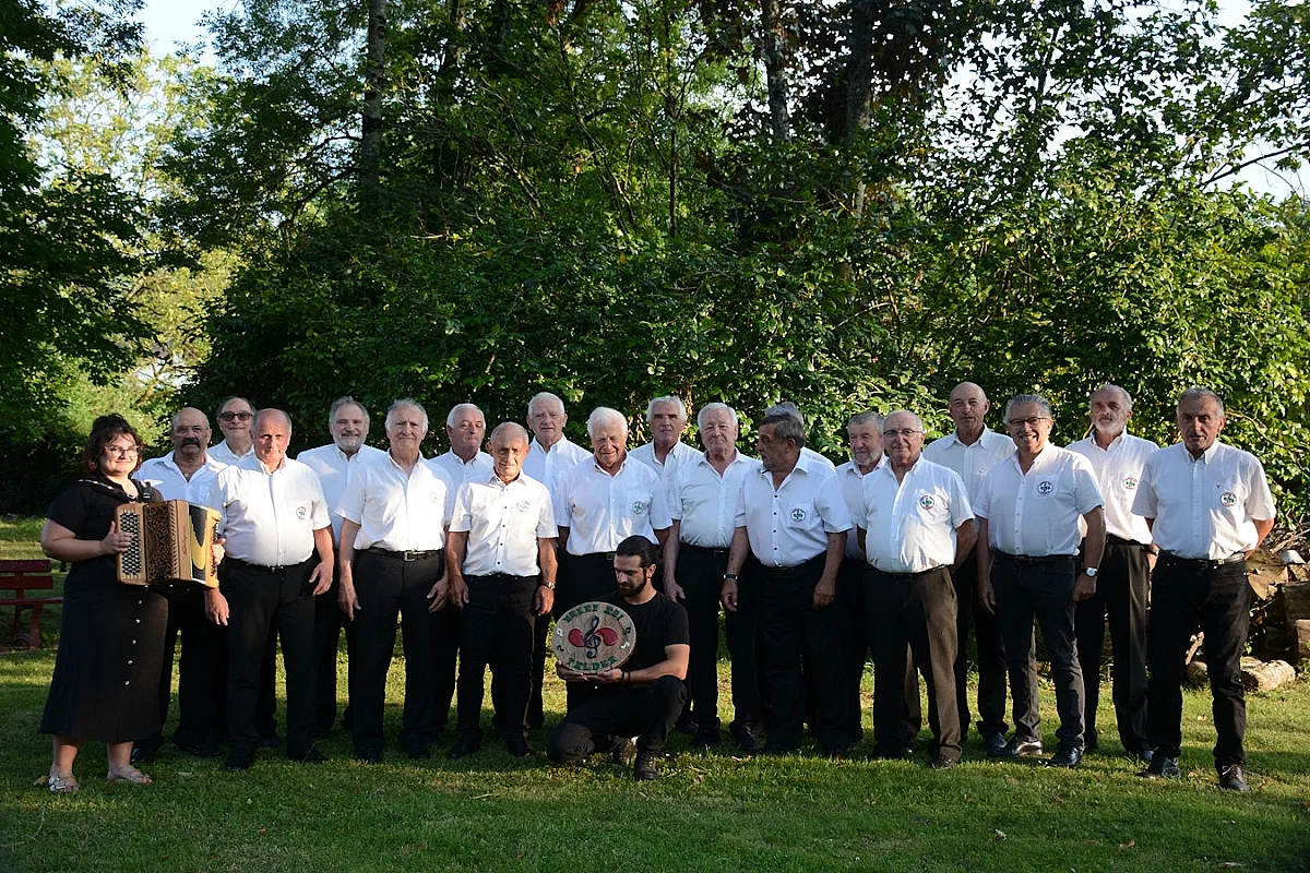 Choeurs basques d'hommes Nekez Ari