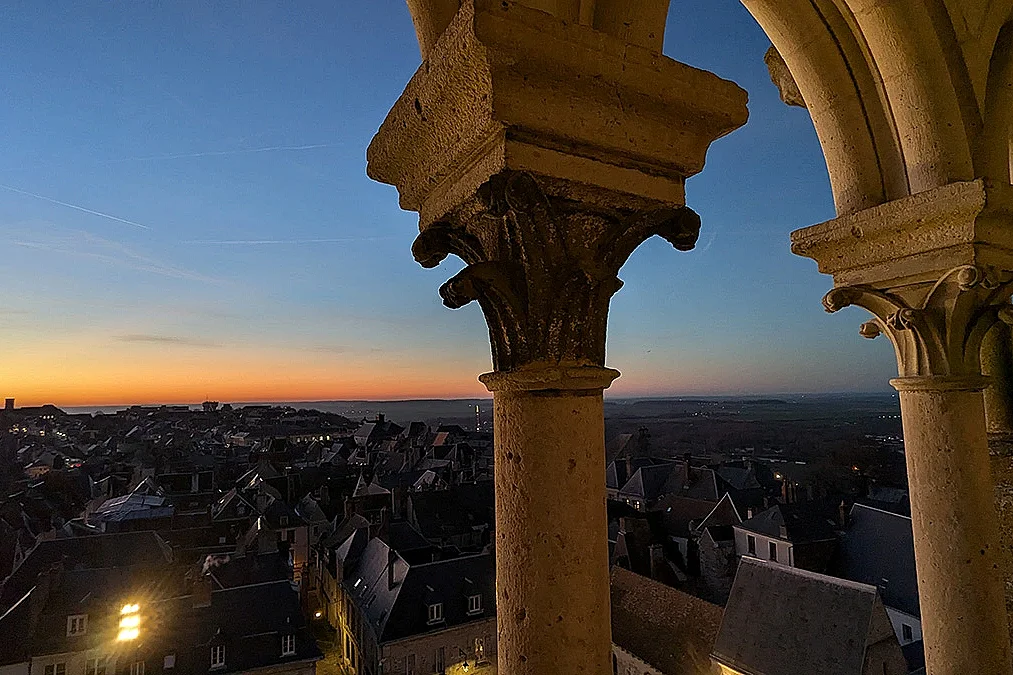 Montée tour en soirée dans la cathédrale de Laon !