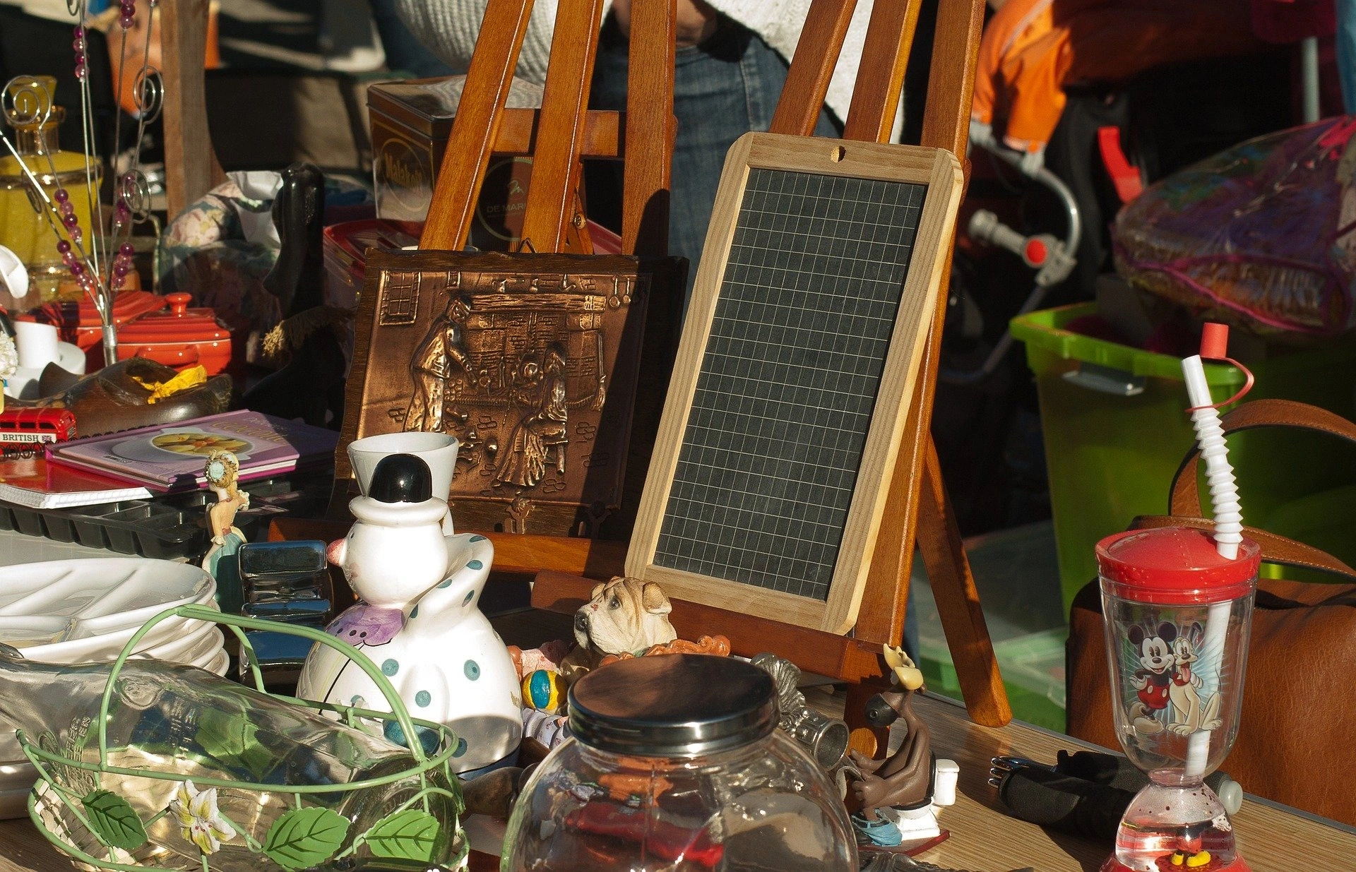Brocante - vide grenier - foire aux puces