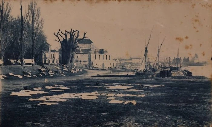 Les trésors des fonds photographiques publics d’Arles