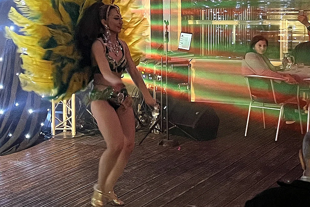 Soirée cabaret au Camping des Sources à Eugénie-les-Bains