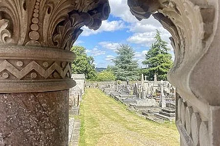 Visite libre du cimetière ancien
