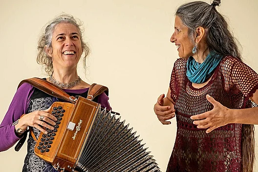 AlulA : Duo vocal - chants et musiques du monde