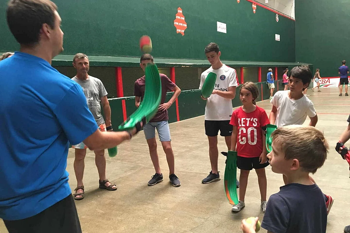 Initiation et découverte de la pelote basque