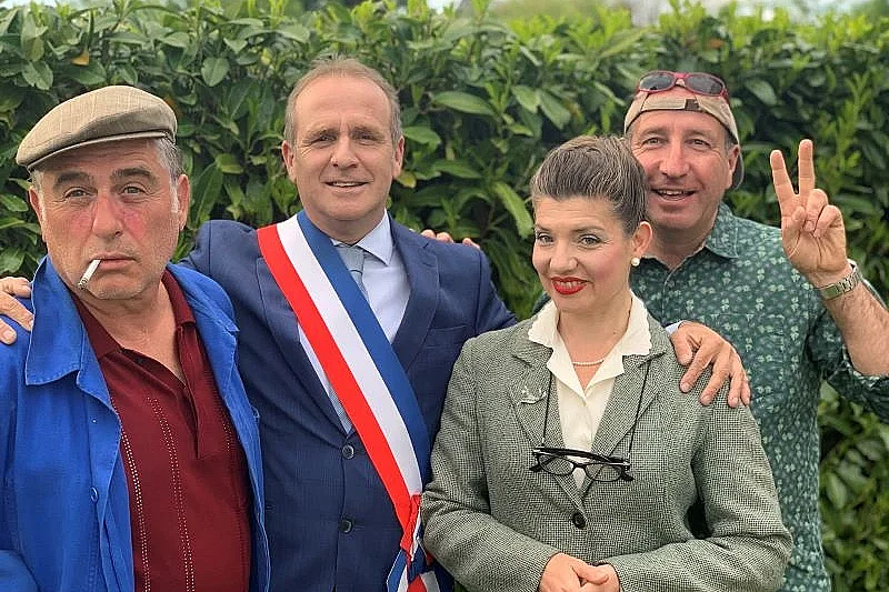 Repas-spectacle "L'inauguration de la salle des fêtes"