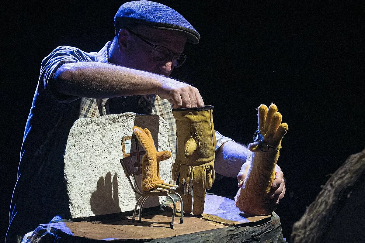 Spectacle : Nire aitak harriak erretzen zituen