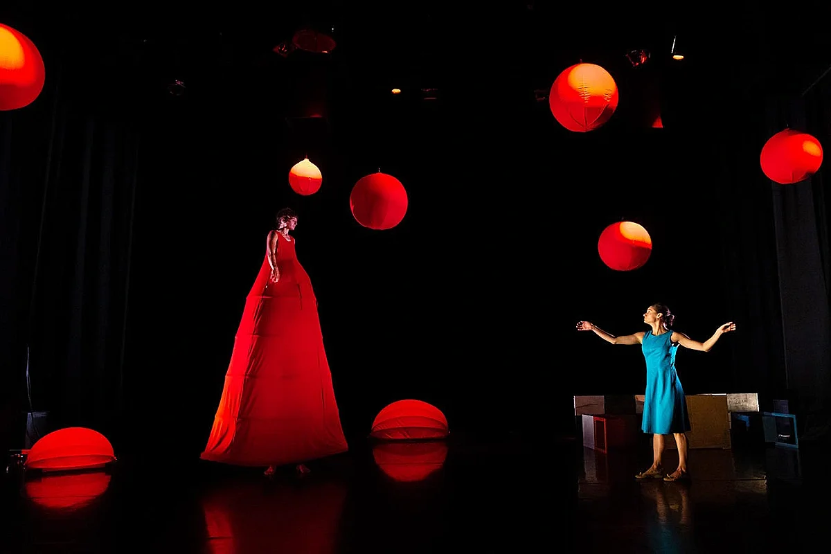Danse : Le Mensonge