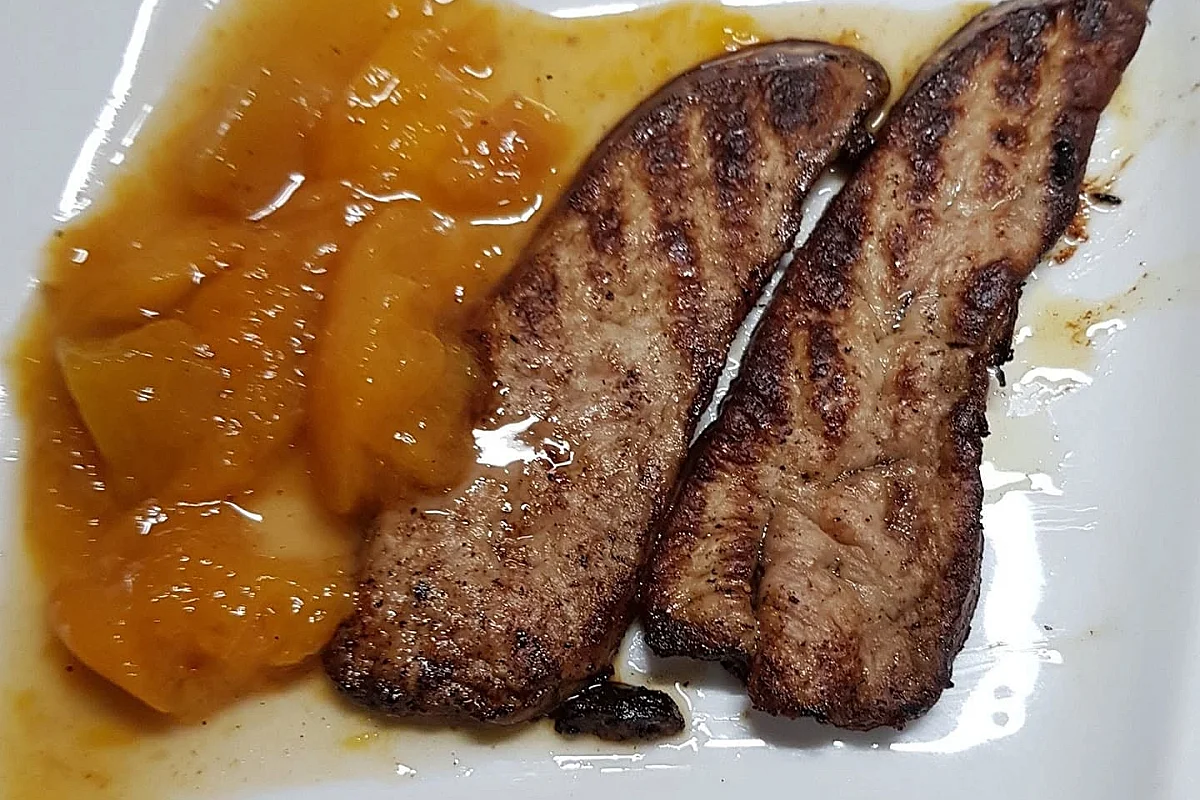 Visite de la ferme et dégustation Assiette Foie gras & pêches flambées