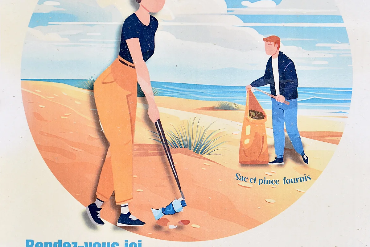 Nettoyage de la plage dans le cadre de l'opération Rivage Propre