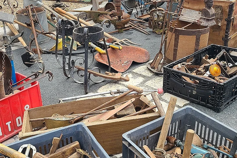 Brocante, antiquité et vide-greniers
