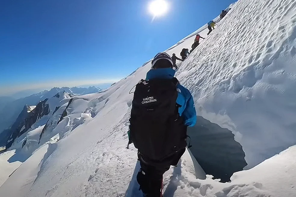 Diffusion et échanges : L'ascension du Mont Blanc par Hugo Champain