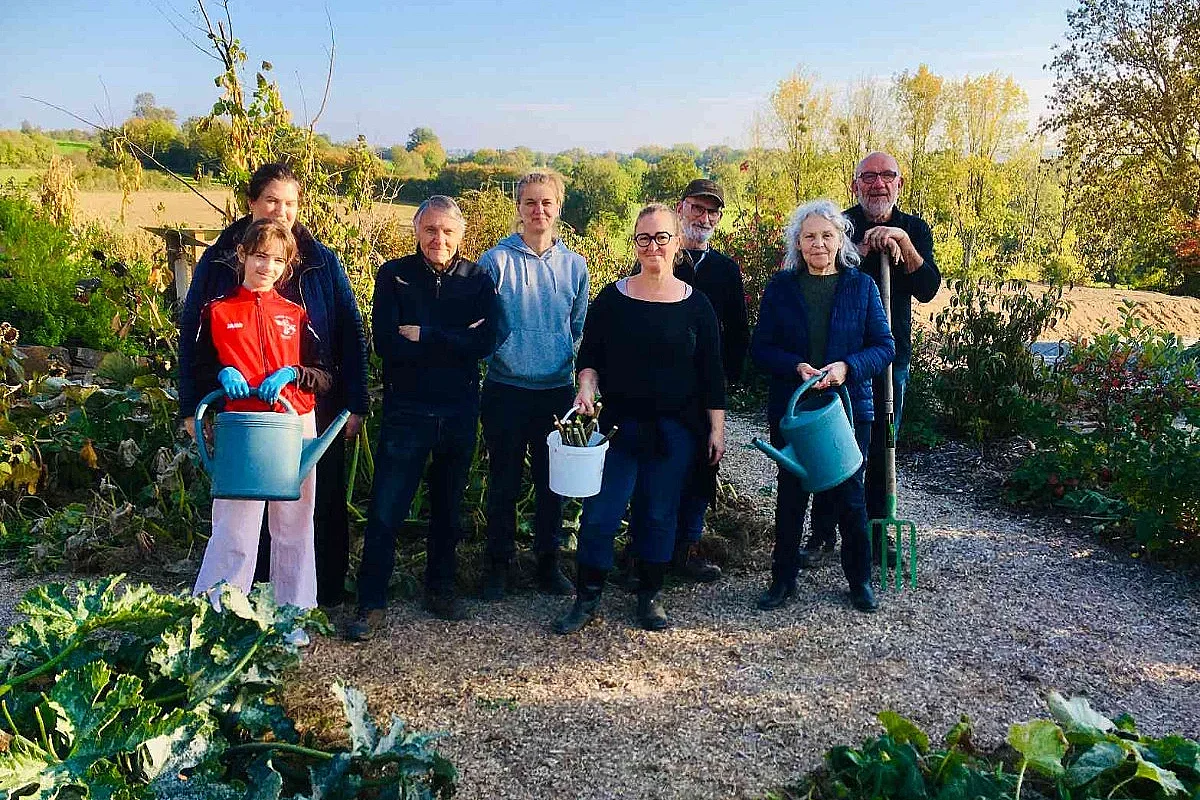 Atelier au potager en permaculture: tour du potager et chantier bénévole de paillage des allées