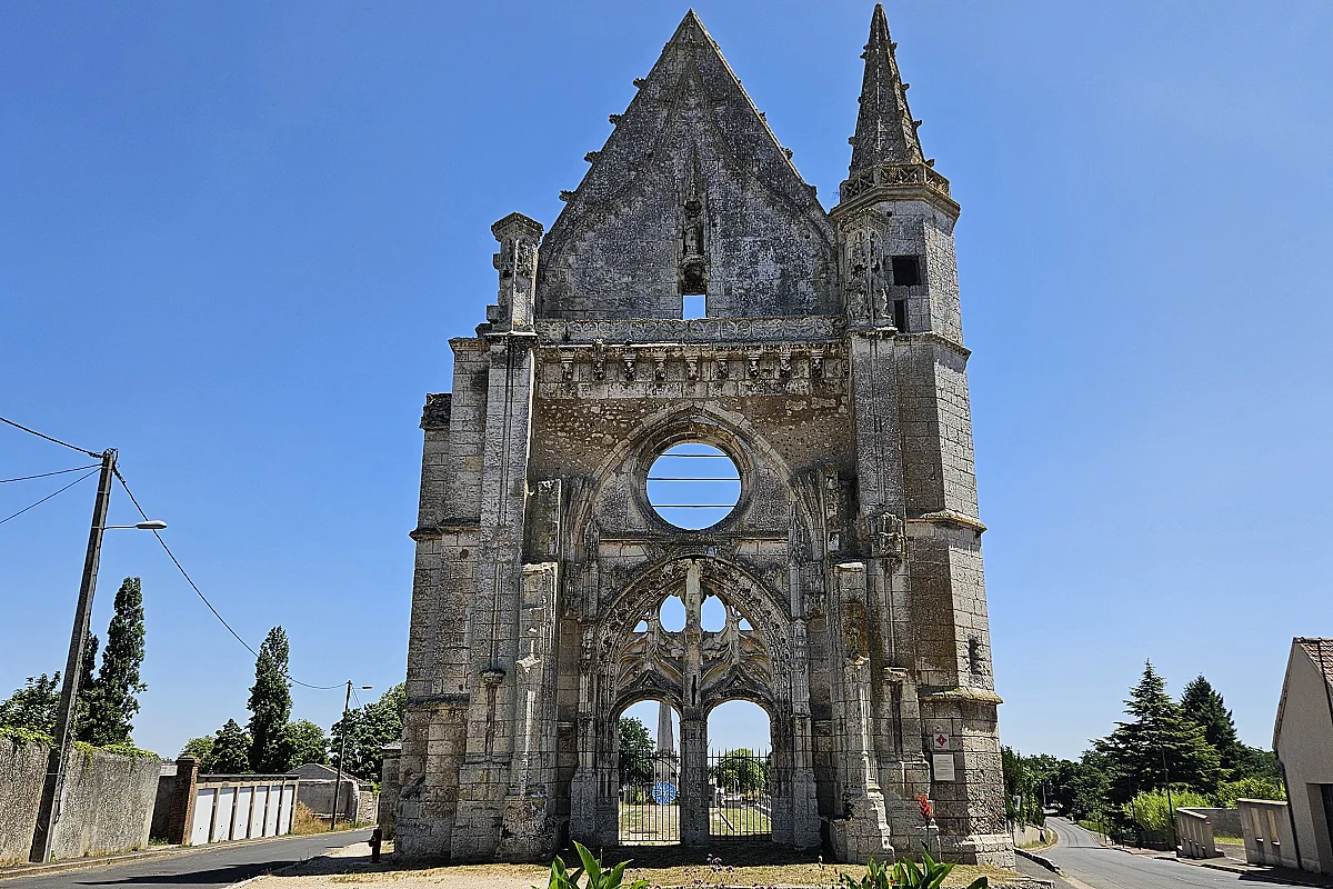 Visite guidée de la chapelle et du cimetière du Champdé