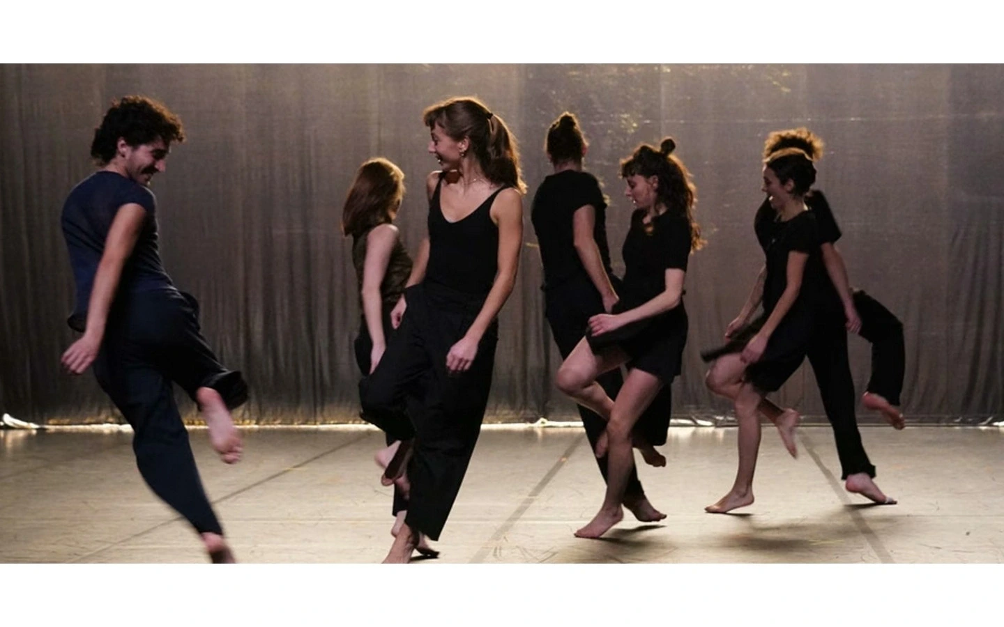 Espaces Pluriels - Danse "3 concertos pour piano de Bartok"