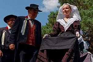 Le Folklore s'invite à Saint-Léo au Foyer Rural