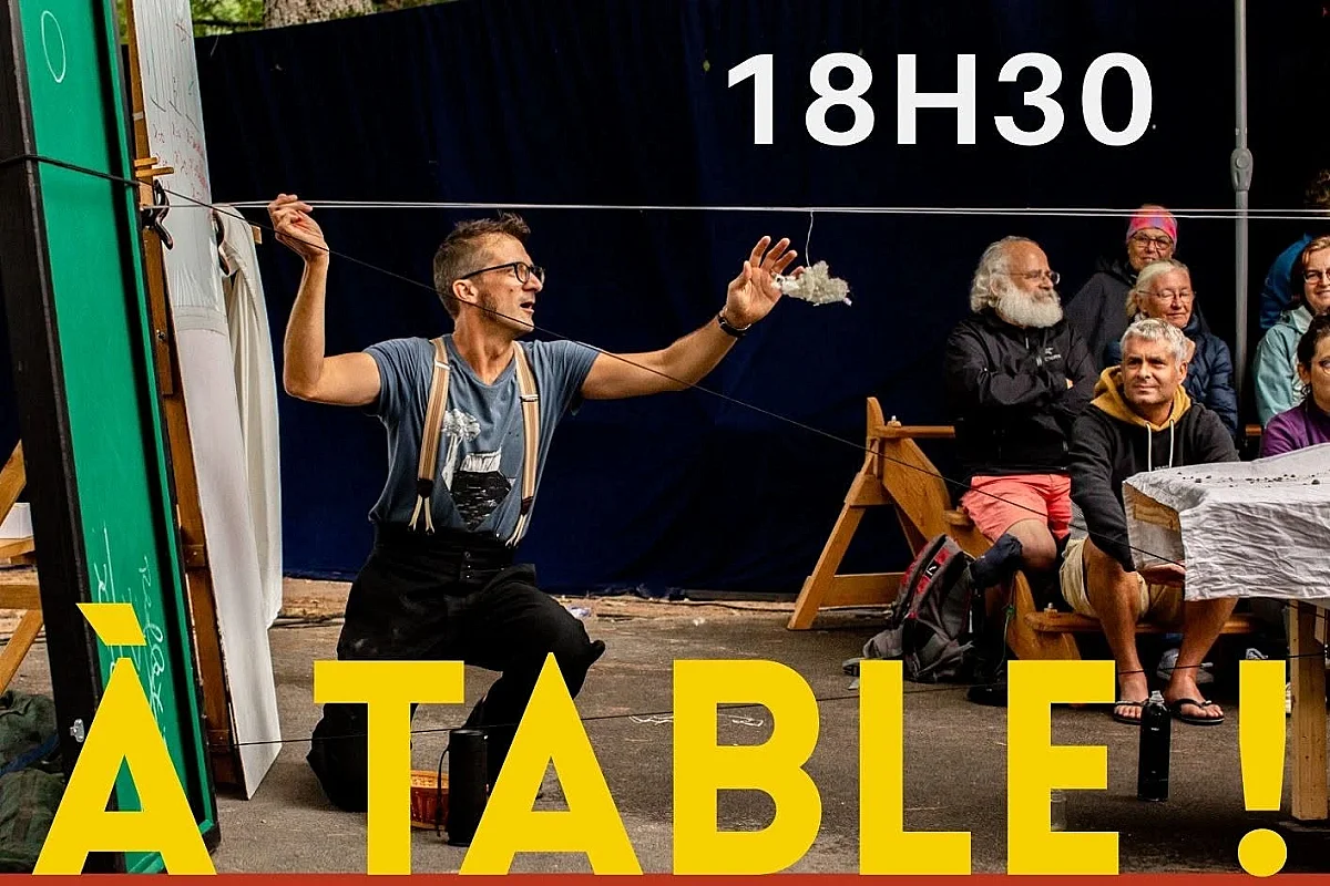 Spectacle de rue : A table !