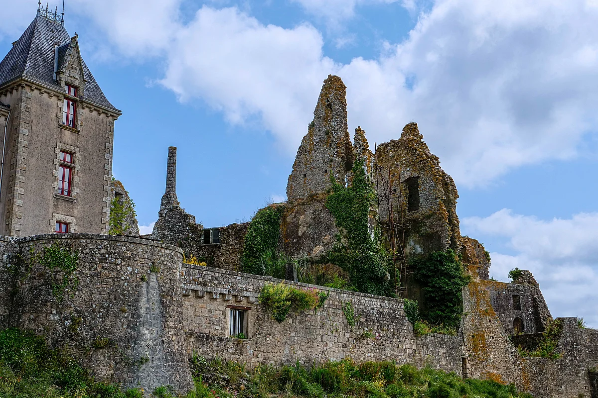 Journées du Patrimoine - Château de Bressuire - Visite du chantier de Logis du château
