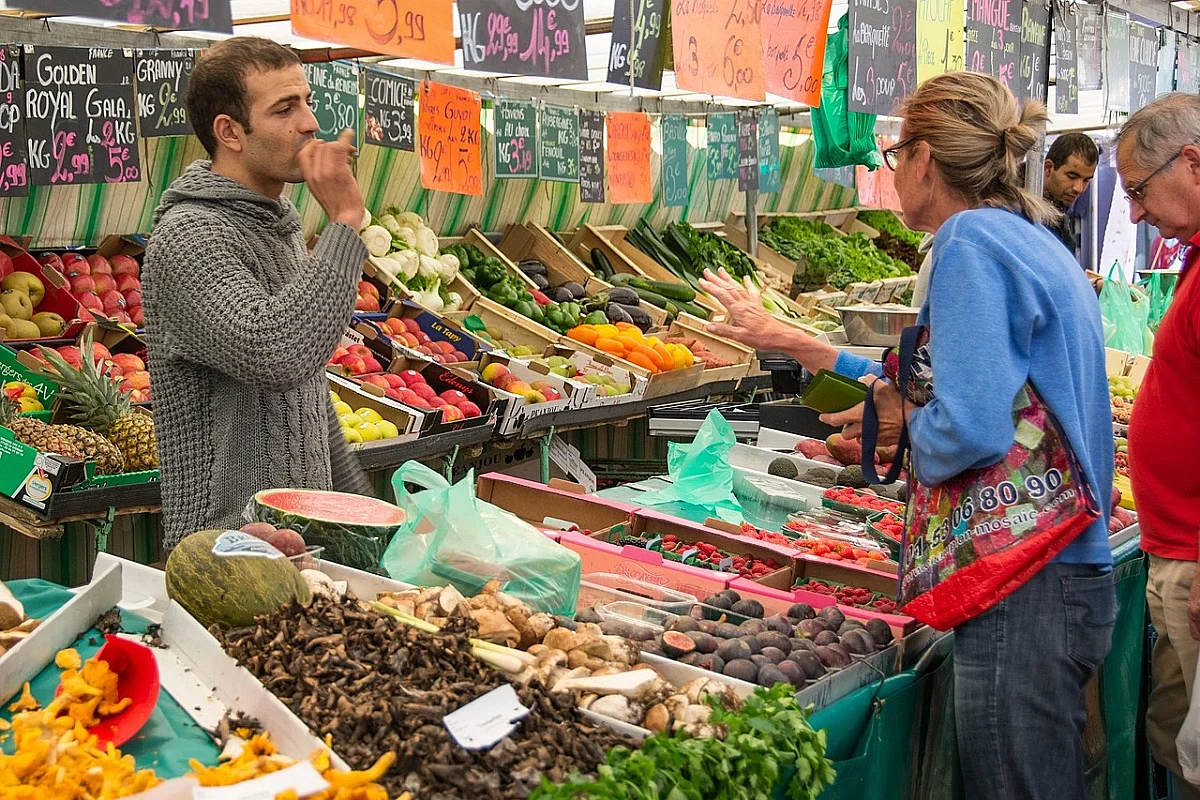 Marché hebdomadaire de Cercy-la-Tour