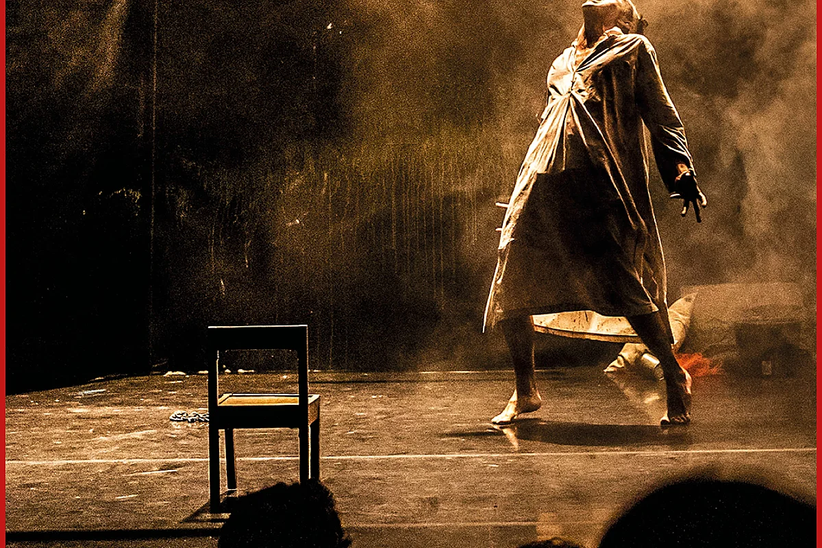 Théâtre de clown : Trop près du mur