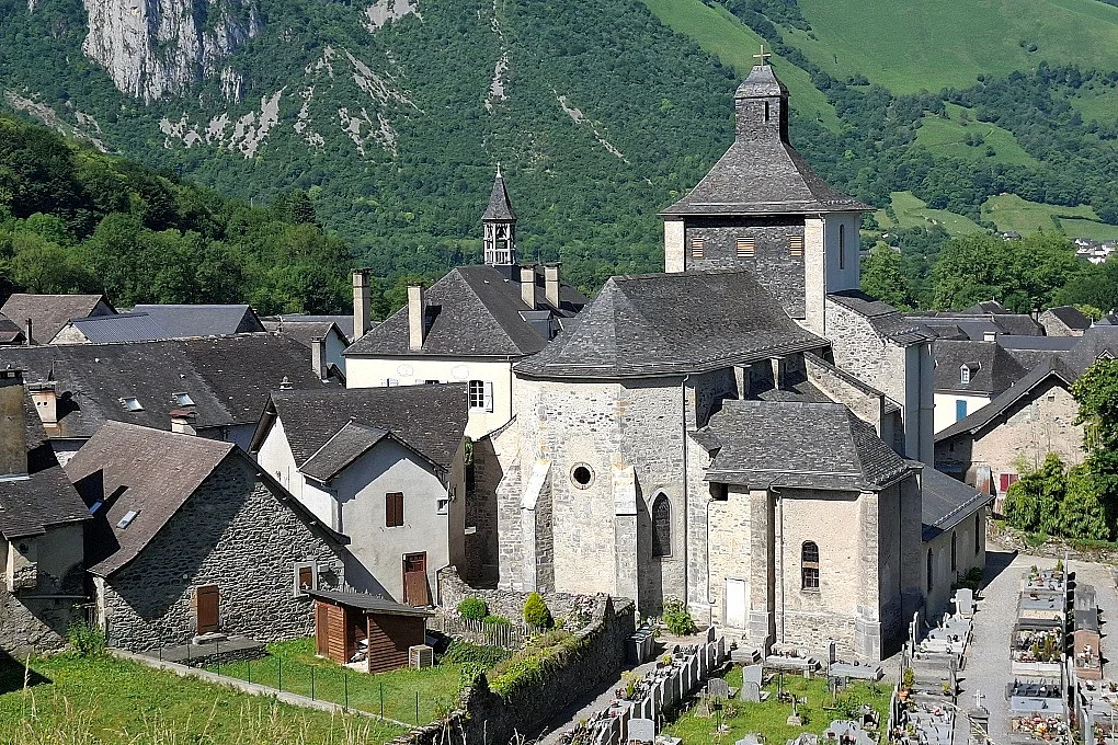 Du galet au béton, sauvegarde du patrimoine en péril.