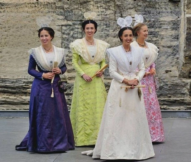 La Fête du Costume