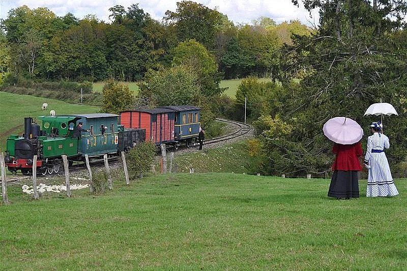 Balade en train touristique - La Suzanne