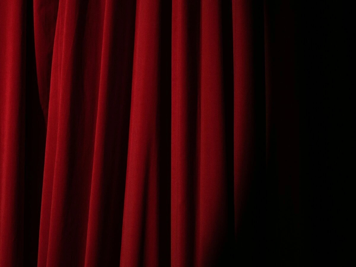 Théâtre "Mytho cherche menteuse pour relation sérieuse"