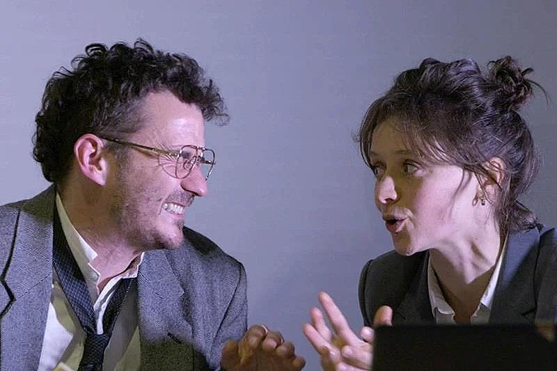 Spectacle - Très Vrai Actu